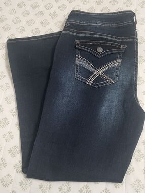 Wallflower NWOT Midrise